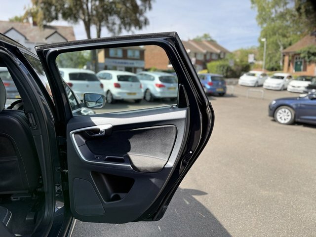 Volvo XC60 2.0 D4 Se Nav Suv Euro 6 Ss White #37