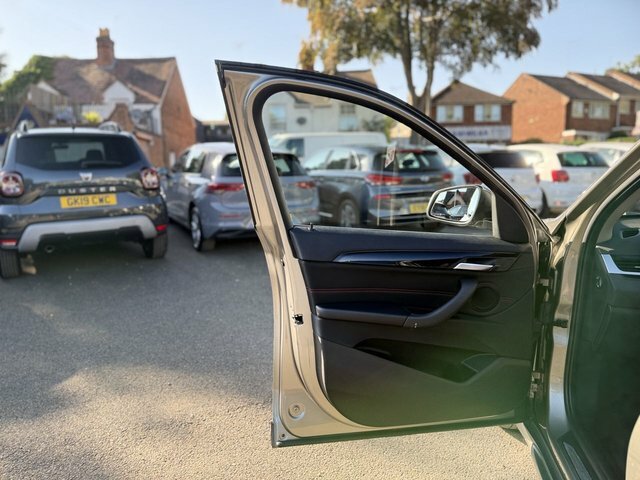 BMW X1 2019 2.0 20I Xline Suv Dct Sdrive Euro Black #45