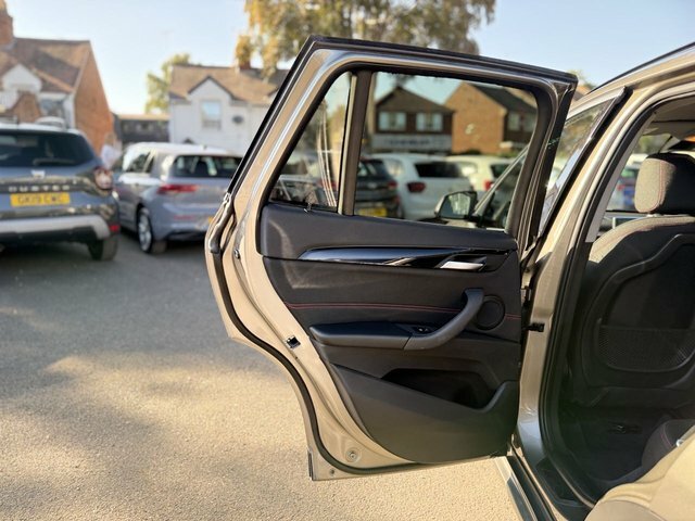 BMW X1 2019 2.0 20I Xline Suv Dct Sdrive Euro Black #46