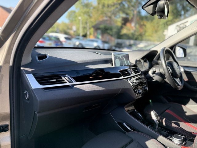 BMW X1 2019 2.0 20I Xline Suv Dct Sdrive Euro Black #42