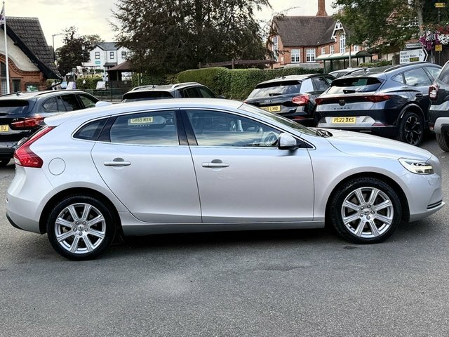 Volvo V40 1.5 T2 Gpf Inscription Hatchback E BX68TGJ Silver #6