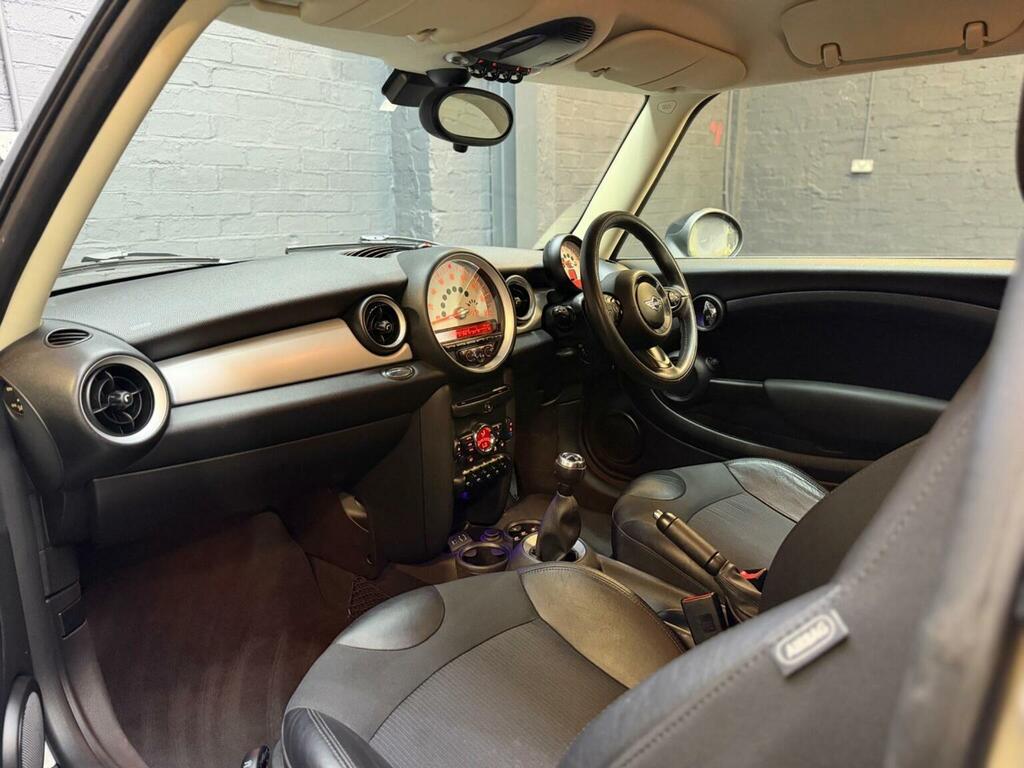 Mini Clubman 2.0 Cooper D Euro 5 Silver #19