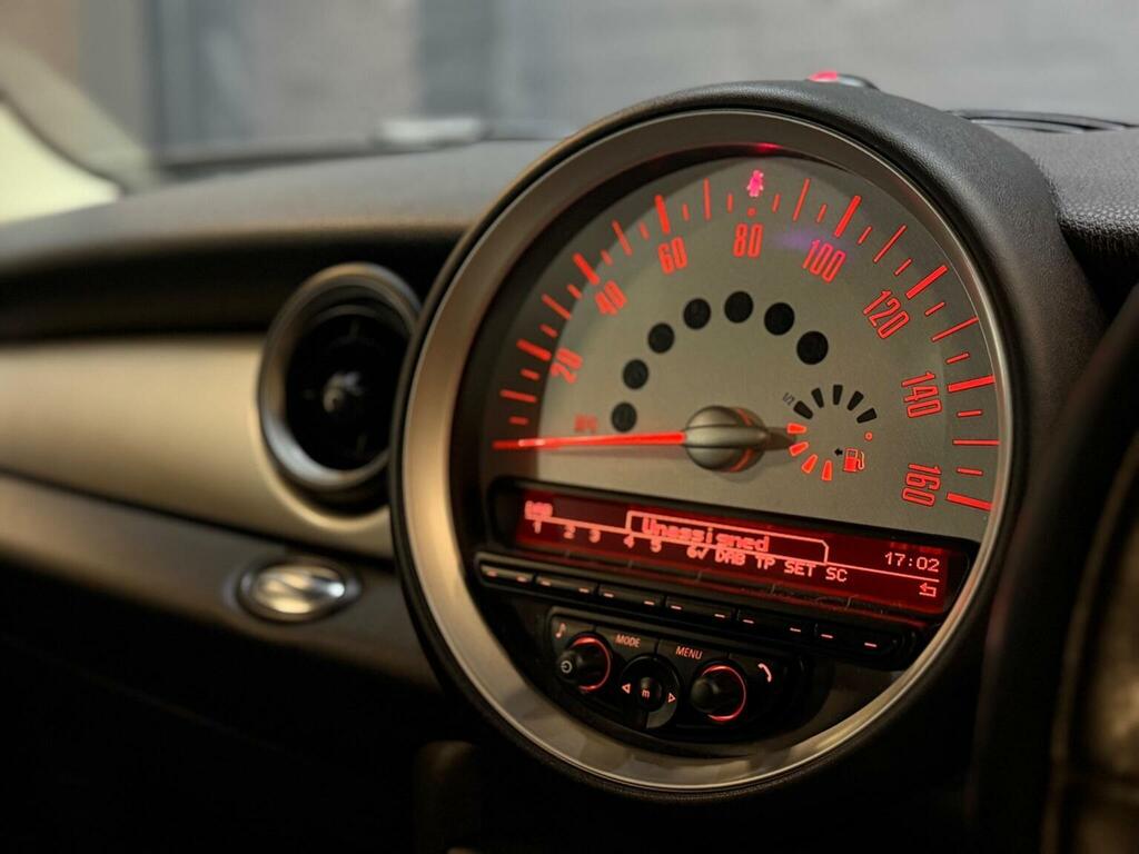 Mini Clubman 2.0 Cooper D Euro 5 Silver #28