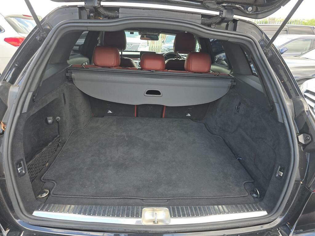 Mercedes-Benz C Class C220d Se Executive Edition 9G-tronic Blue #39