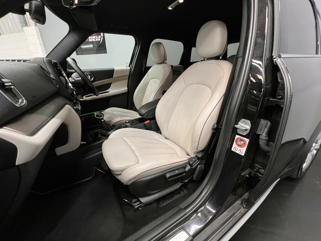 Mini Countryman Suv Countryman 2.0 Cooper D Suv Al YD17LPP Black #4