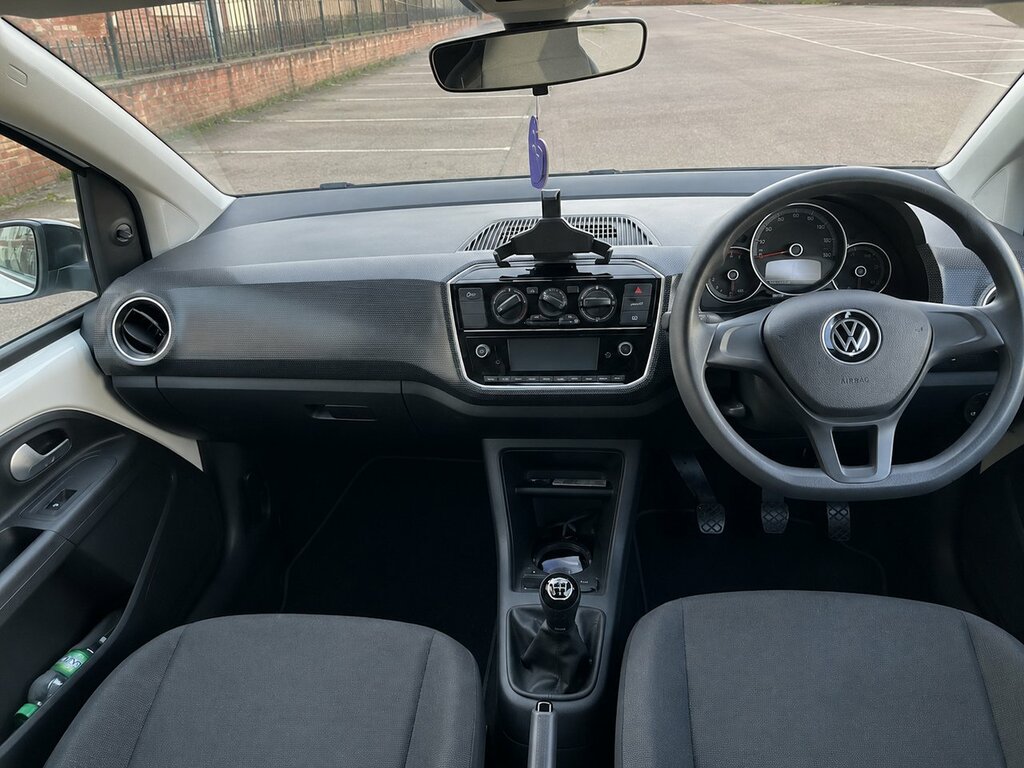 Volkswagen Up 1.0 Black Edition Hatchback Euro White #3