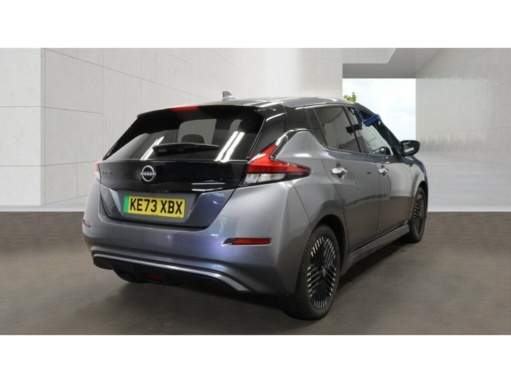 Nissan Leaf 39Kwh Tekna Hatchback 150 Ps Grey #4