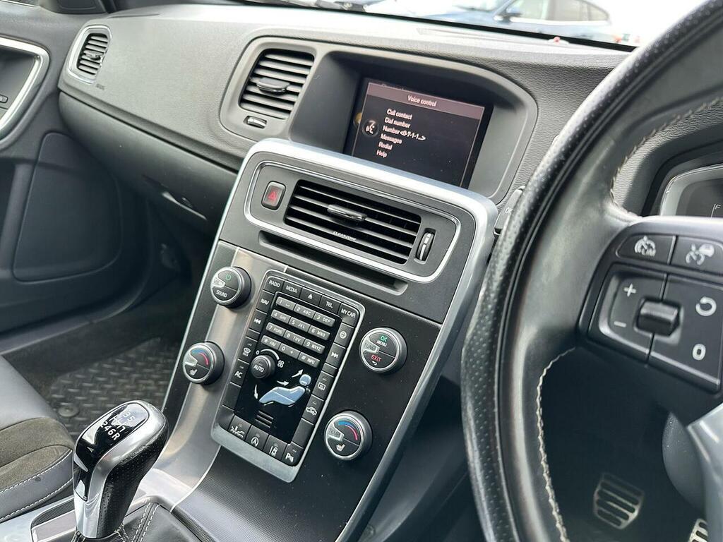 Volvo V60 D4 190 R Design Lux Nav Geartronic Blue #20