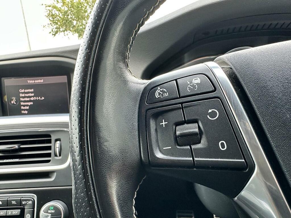 Volvo V60 D4 190 R Design Lux Nav Geartronic Blue #19
