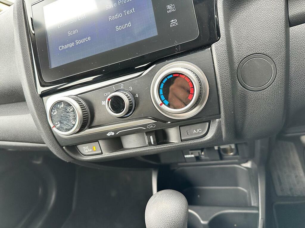 Honda Jazz 1.3 I-vtec Se Cvt Euro 6 Ss Silver #23
