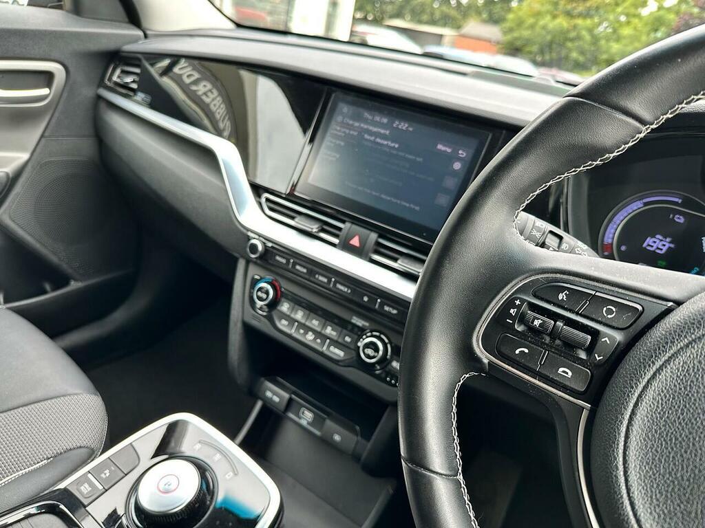 Kia e-Niro Kia Niro 64.8Kwh 4 Suv 201 Bhp Grey #18