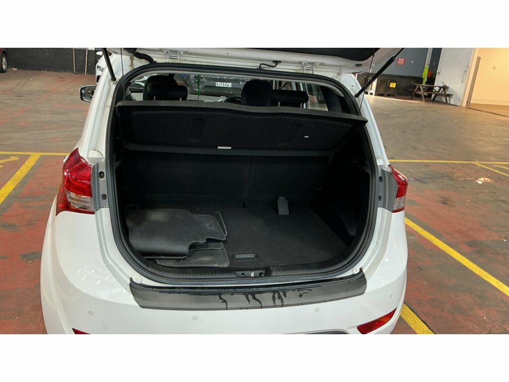 Hyundai Ix20 1.6 Se Nav Hatchback Euro 6 125 P #9