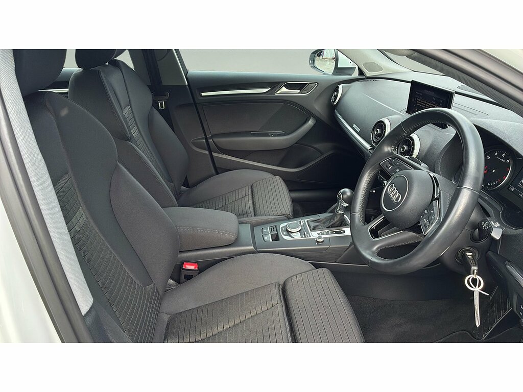 Audi A3 1.5 Tfsi Cod Sport Sportback S Tronic E White #5