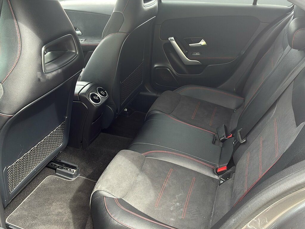 Mercedes-Benz A Class 1.3 A180 Amg Line Executive Hatchback Grey #4