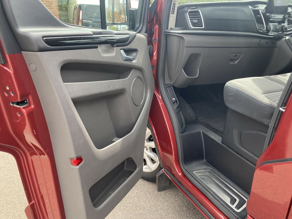 Ford Tourneo Custom 2.0 Ecoblue 130Ps Low Roof 8 Seater Zetec White #18