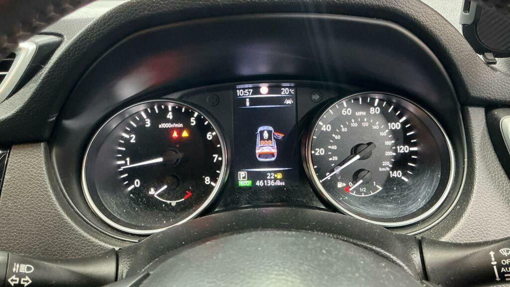 Nissan Qashqai 1.2 Dig-t N-connecta Silver #11