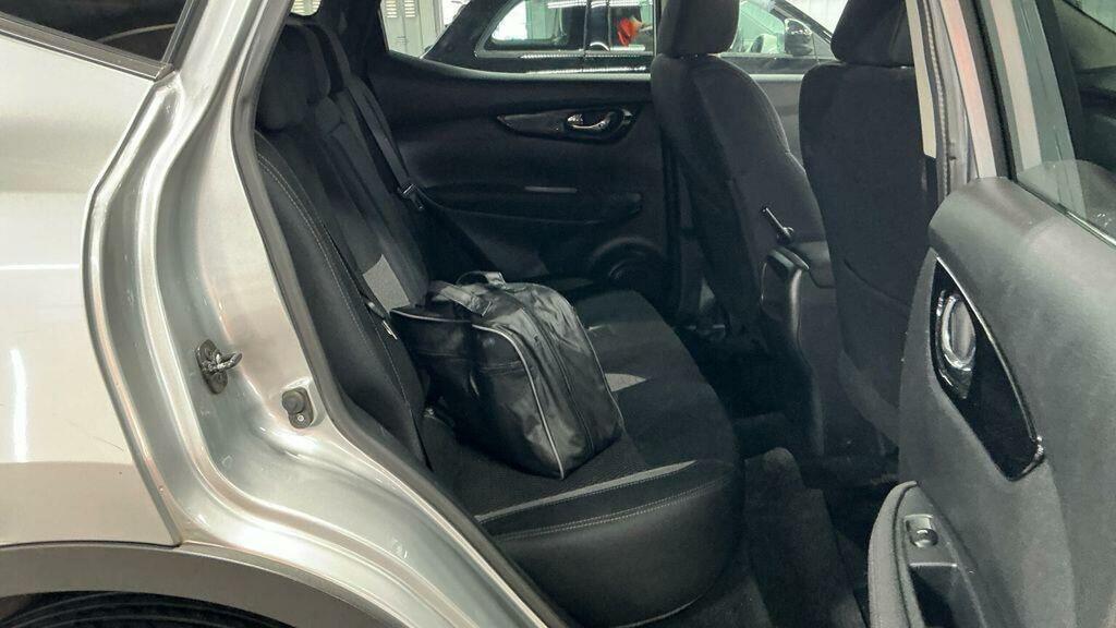 Nissan Qashqai 1.2 Dig-t N-connecta Silver #9
