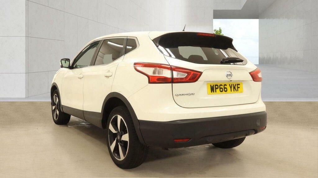 Nissan Qashqai 1.5 Dci Acenta Zero Tax Low Miles Sat Nav Dab White #16