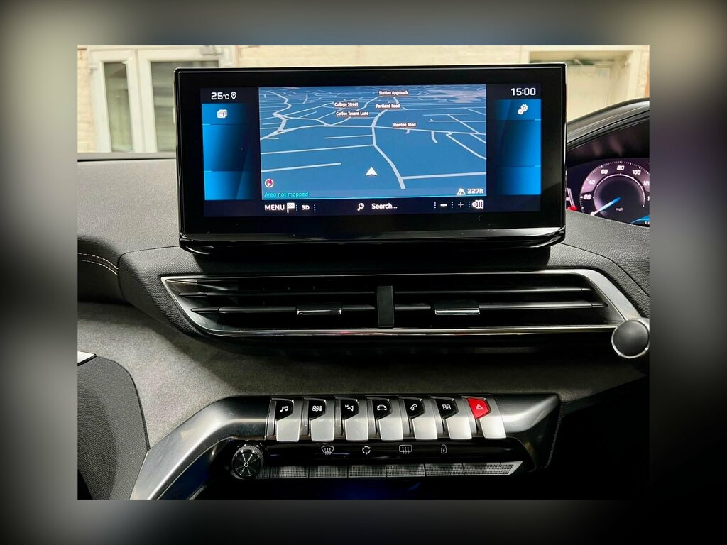 Peugeot 5008 1.2 Puretech Active Premium White #16