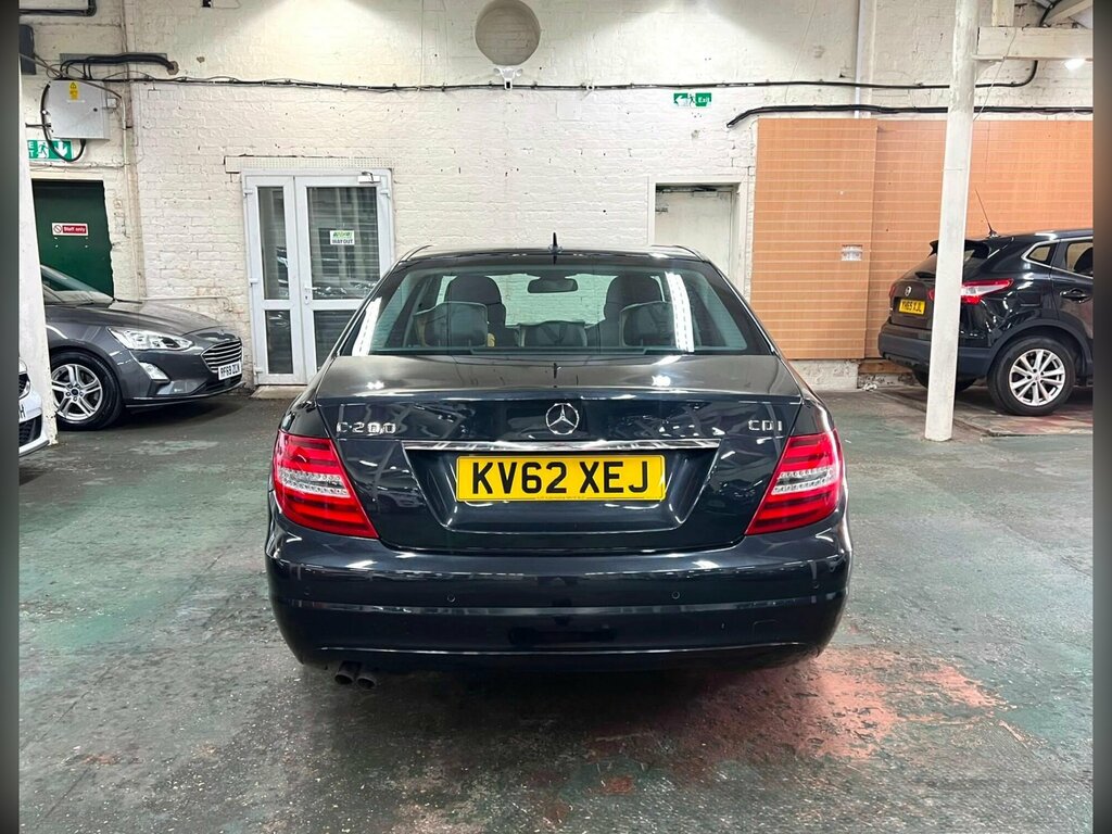 Mercedes-Benz C Class 2.1 C200 Cdi Blueefficiency Executive Se G-tronic Black #6