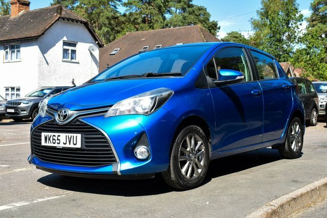 Toyota Yaris 2015 1.33 Dual Vvt-i Icon Hatchback Man Blue #3
