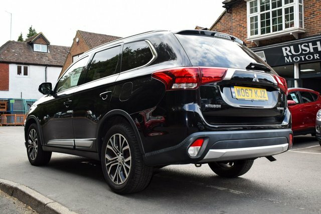 Mitsubishi Outlander 2018 2.2 Di-d 4 Suv 4Wd Euro 6 Black #4