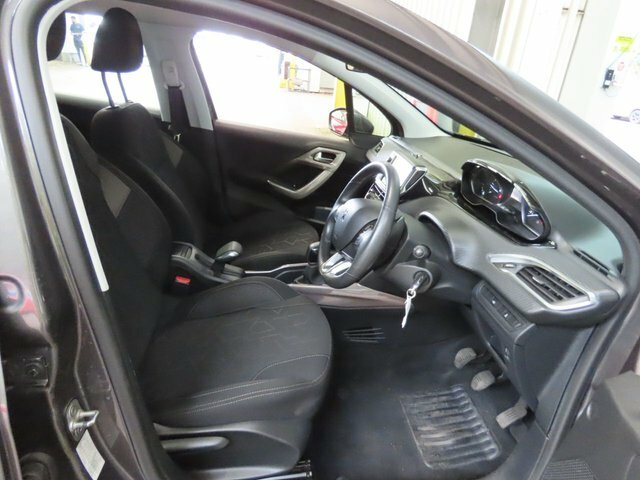Peugeot 2008 Suv 1.2 Puretech Allure Euro 6 201666 White #7