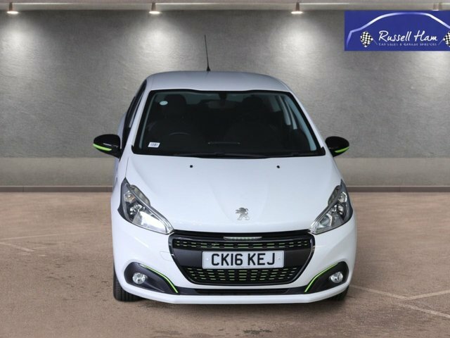 Peugeot 208 1.2 Puretech Xs Lime Hatchback E White #2