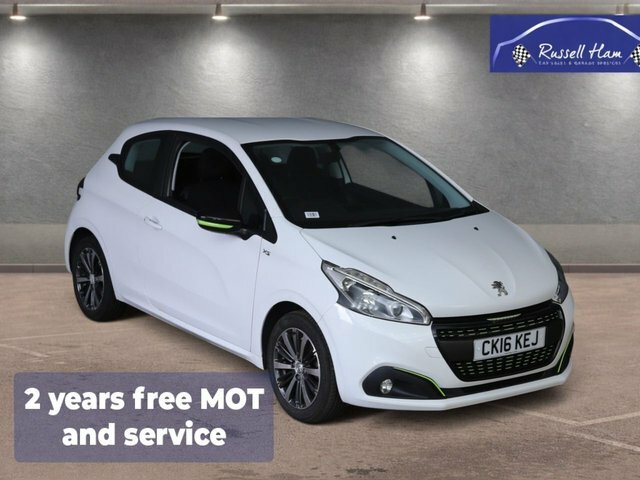 Peugeot 208 1.2 Puretech Xs Lime Hatchback E White