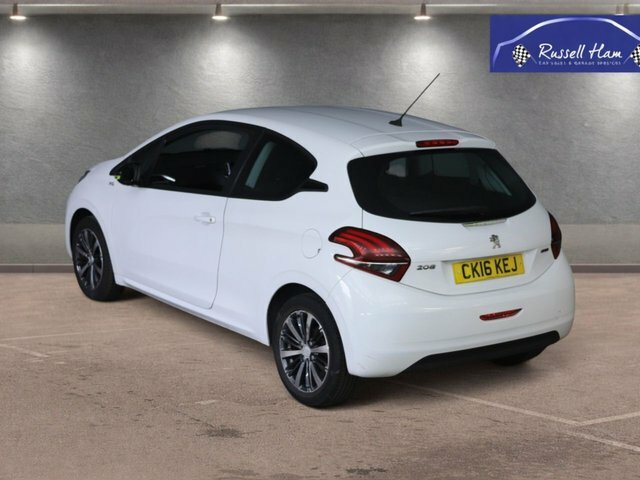 Peugeot 208 1.2 Puretech Xs Lime Hatchback E White #5