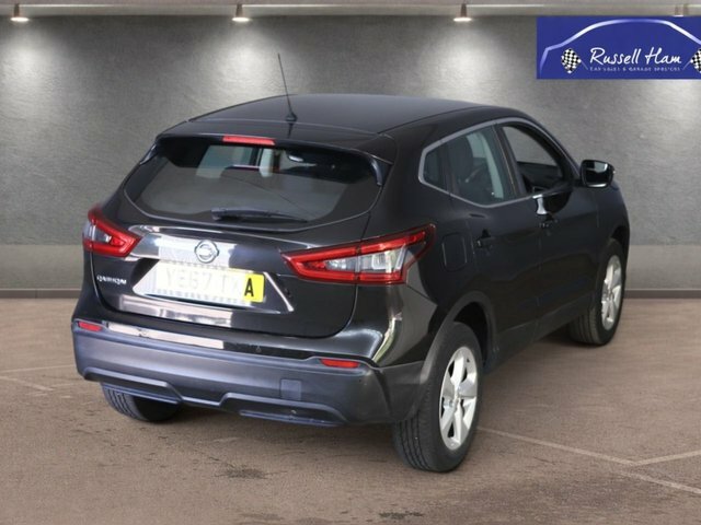 Nissan Qashqai 1.5 Dci Acenta Suv Euro 6 Ss Black #6