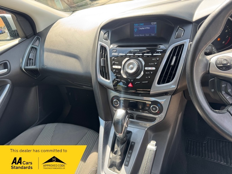 Ford Focus 1.0 Ecoboost Zetec One Family Owner - Bluet Red #20