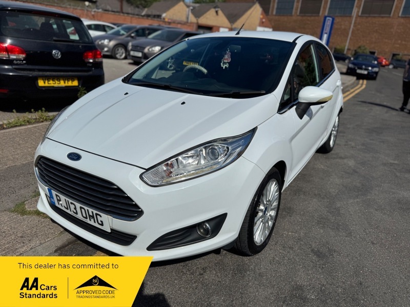Ford Fiesta 1.6 Titanium Powershift Euro White