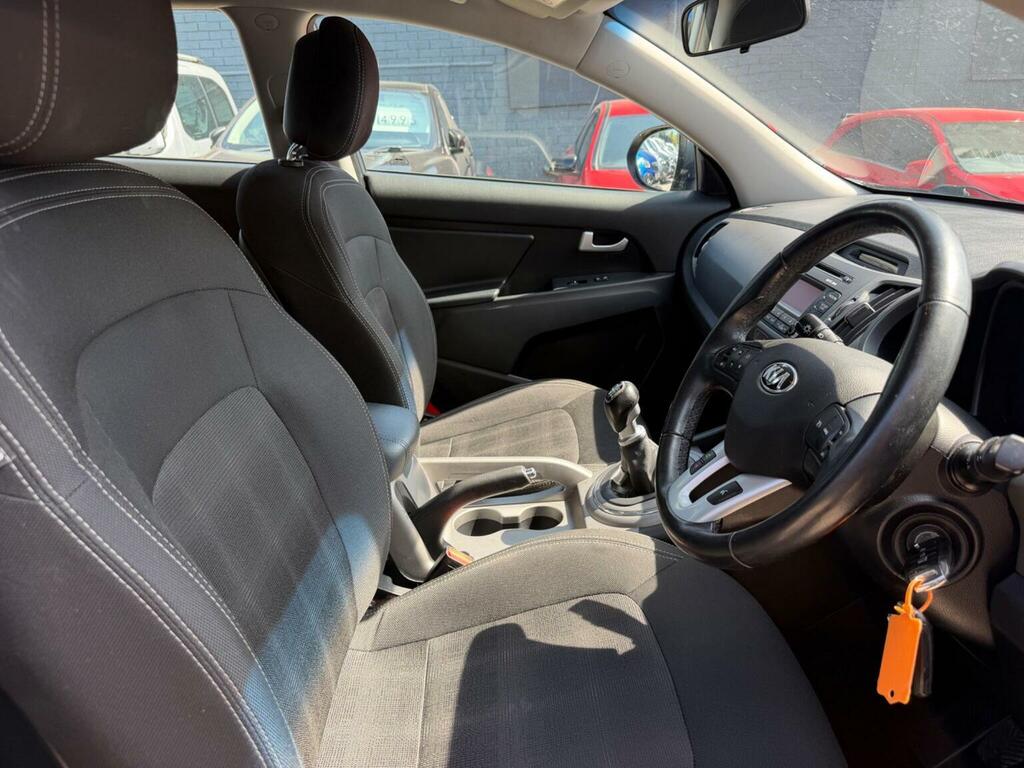 Kia Sportage 1.6 2 Isg 133 Bhp Black #10
