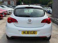 Vauxhall Astra 1.4 16V Excite Euro 5 Silver #35