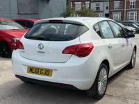 Vauxhall Astra 1.4 16V Excite Euro 5 Silver #37