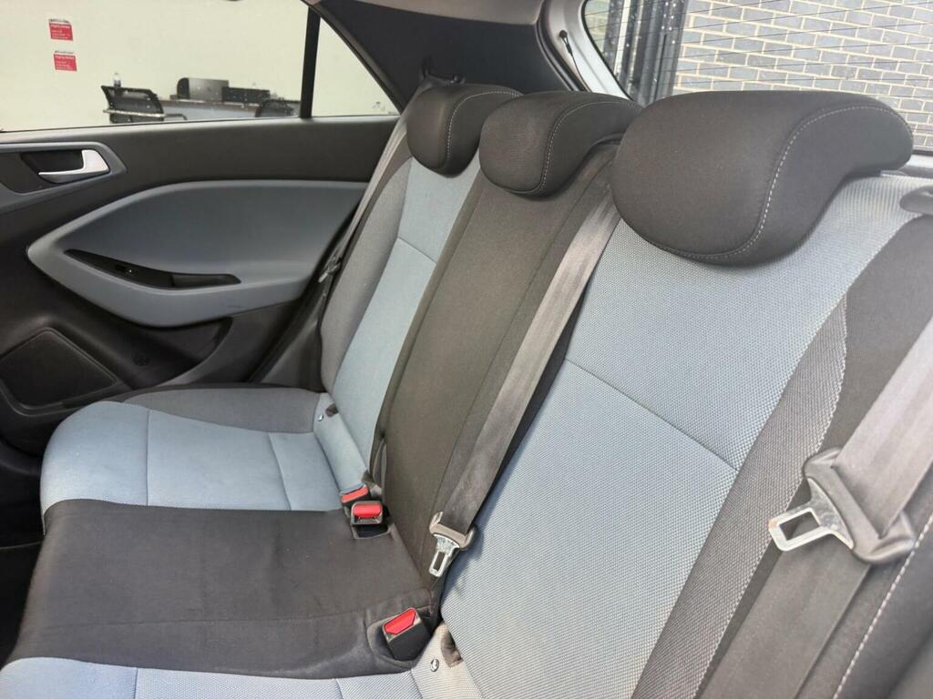 Hyundai I20 1.4 Se Euro 6 Grey #29