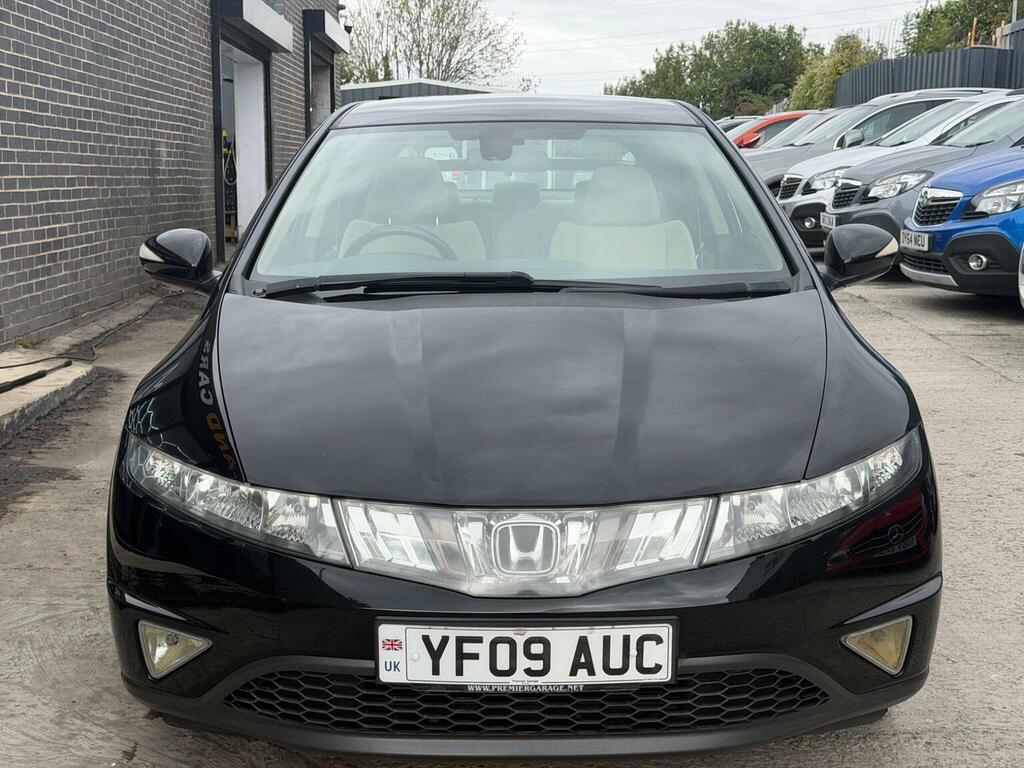 Honda Civic 1.8 I-vtec Es Black #2
