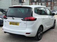 Vauxhall Zafira Tourer Sri White #15