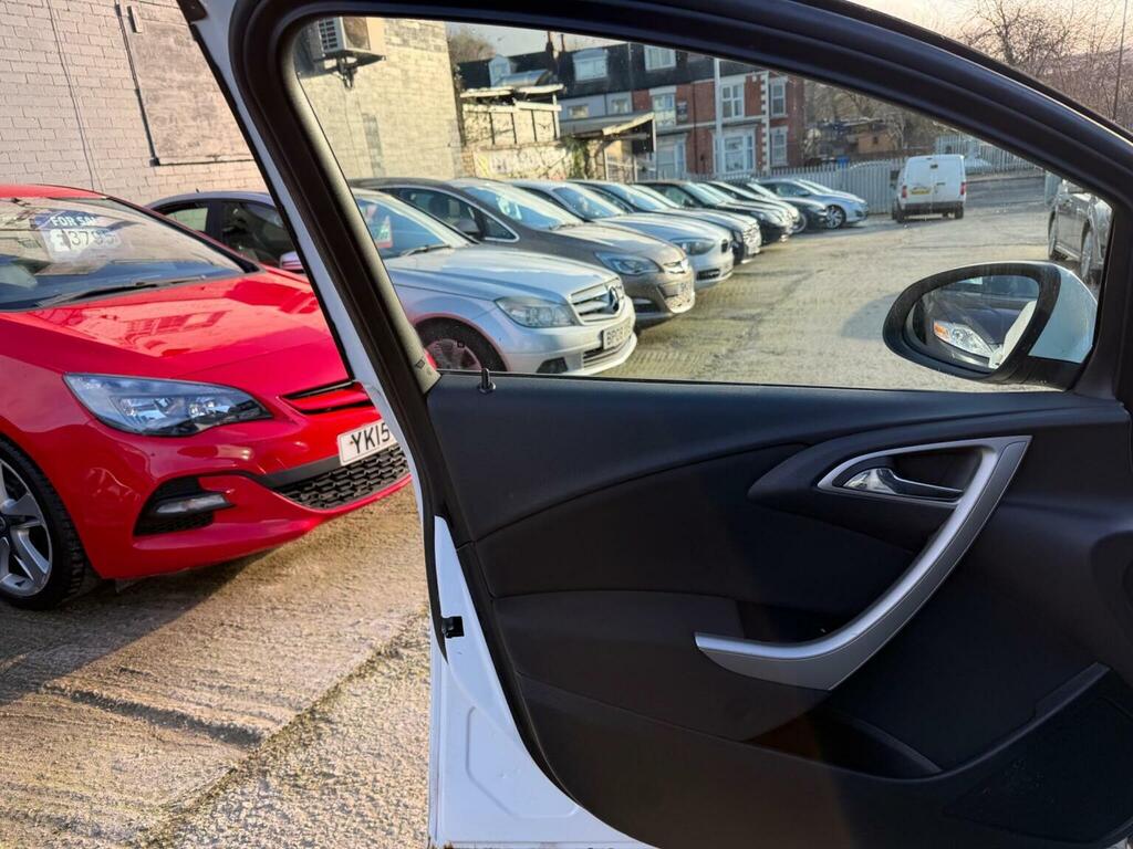 Vauxhall Astra 1.6 16V Exclusiv Sports Tourer Euro 5 Silver #14