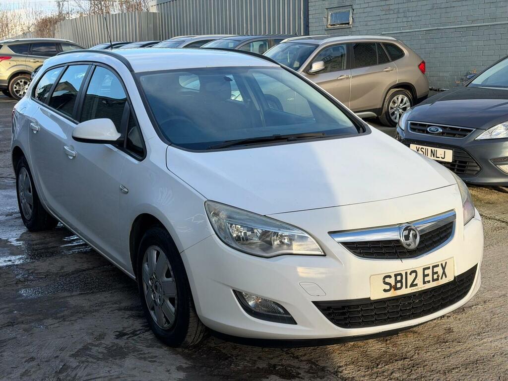 Vauxhall Astra 1.7 Cdti Ecoflex Exclusiv Sports Tourer Euro 5 S White #3