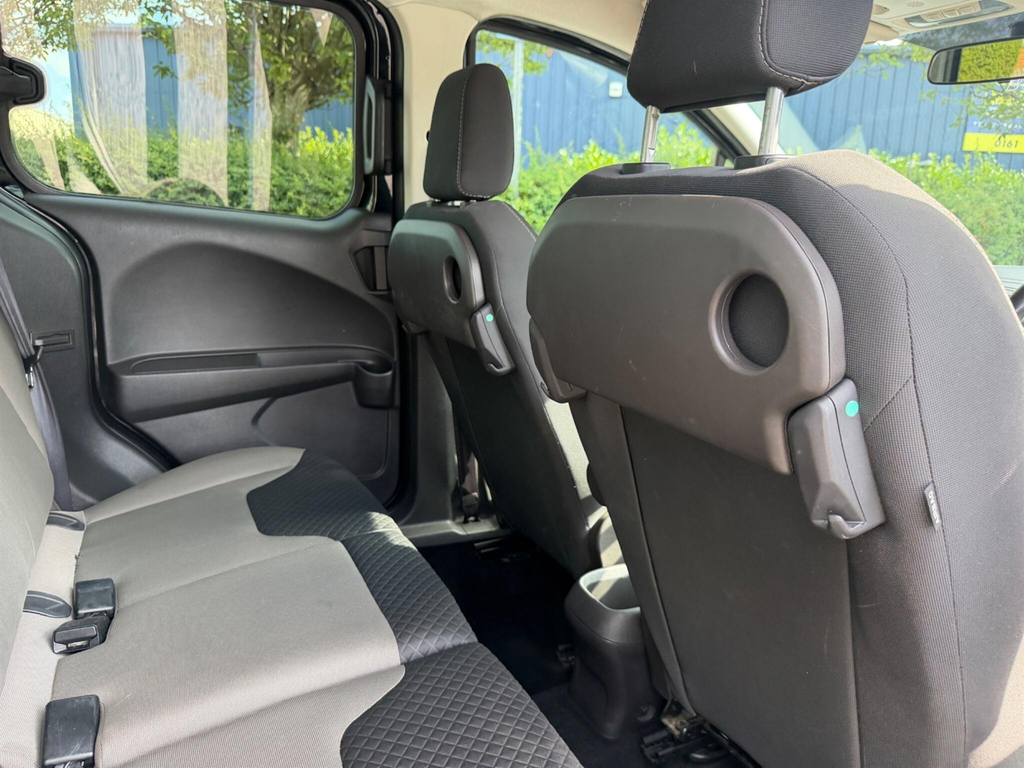 Ford Tourneo Courier Tourneo Courier Zetec Tdci Blue #13