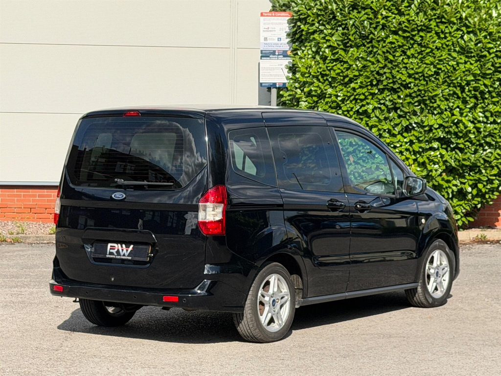 Ford Tourneo Courier Tourneo Courier Zetec Tdci Blue #40
