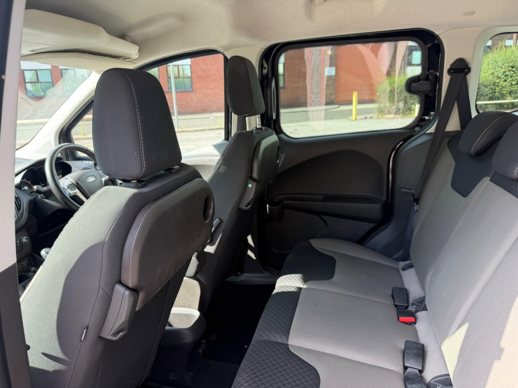 Ford Tourneo Courier Tourneo Courier Zetec Tdci Blue #21
