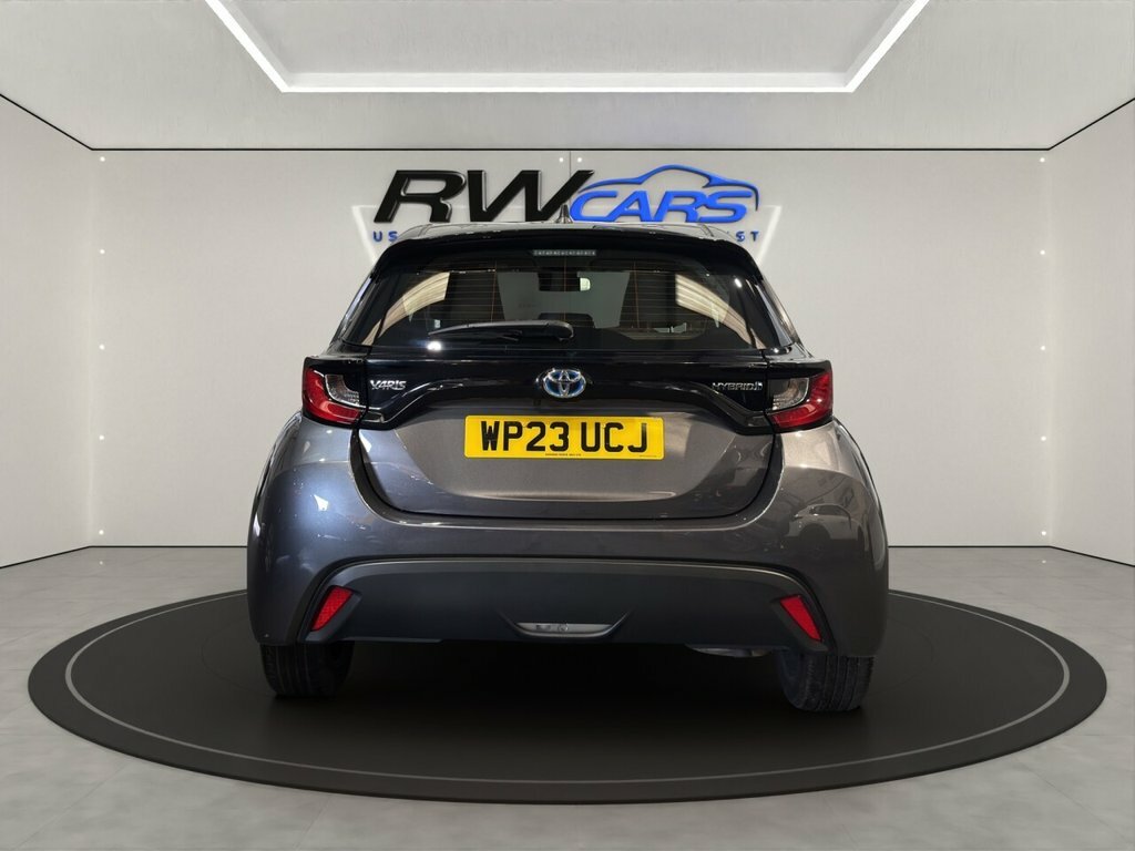 Toyota Yaris 1.5L Icon Grey #3
