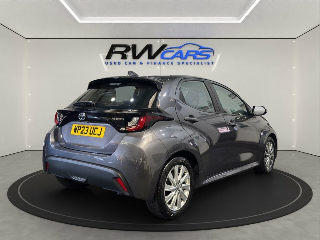 Toyota Yaris 1.5L Icon Grey #4