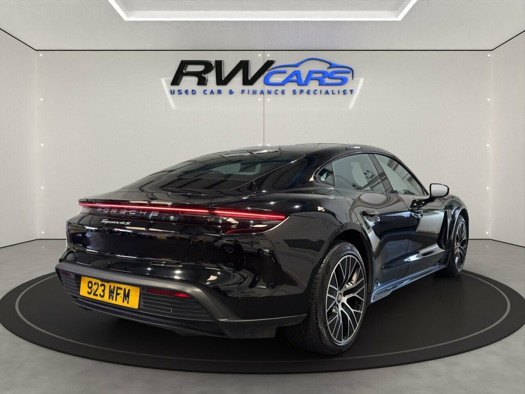 Porsche Taycan Saloon Black #4