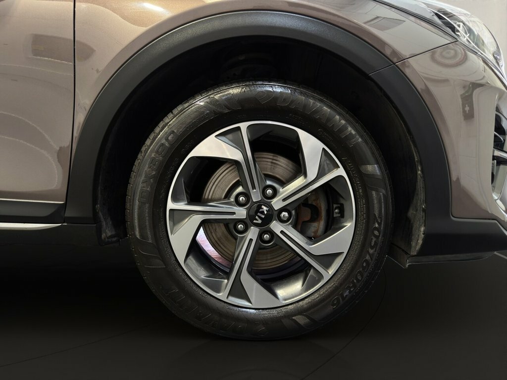 Kia Xceed Suv Brown #6