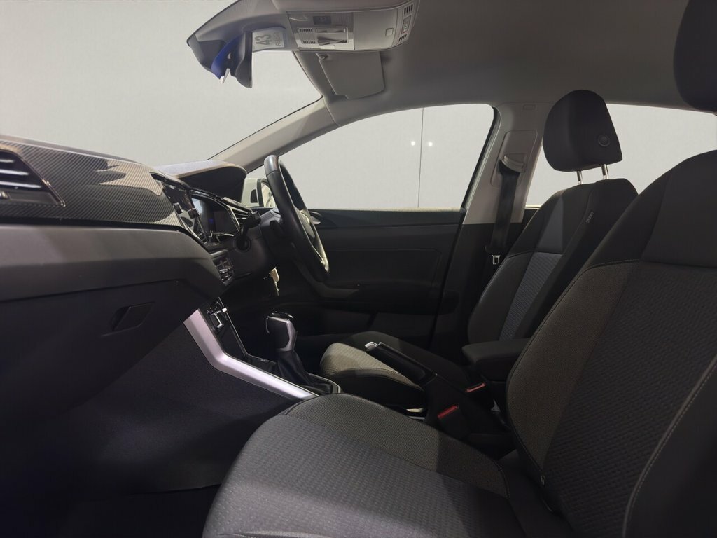 Volkswagen Taigo 1.0 Tsi Life Hatchback Grey #25