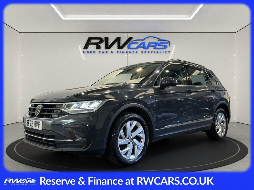 Volkswagen Tiguan 1.5L Life Grey